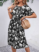 Load image into Gallery viewer, Printed Round Neck Short Sleeve Dress

